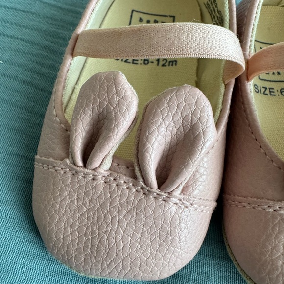 🛎️ Clearance Gap Baby Bunny Shoes Rose Color Size 6-12 Months - Picture 3 of 6
